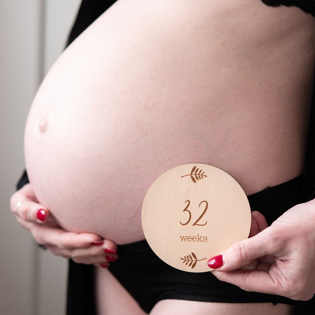 Wooden Pregnancy Milestone Disc Set